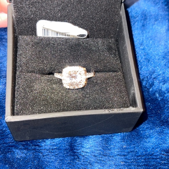 Kay Jewelers Jewelry - Kay Jewelers Round Cut Halo White Sapphire Ring